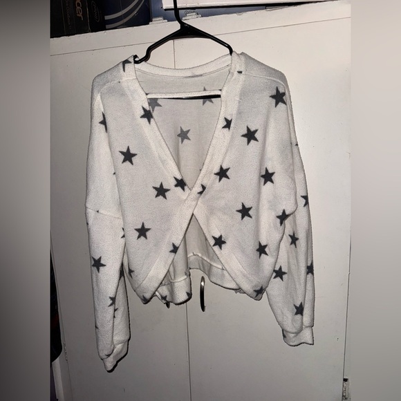 Women’s star themed sweater top  (semi fuzzy material) - Picture 1 of 2